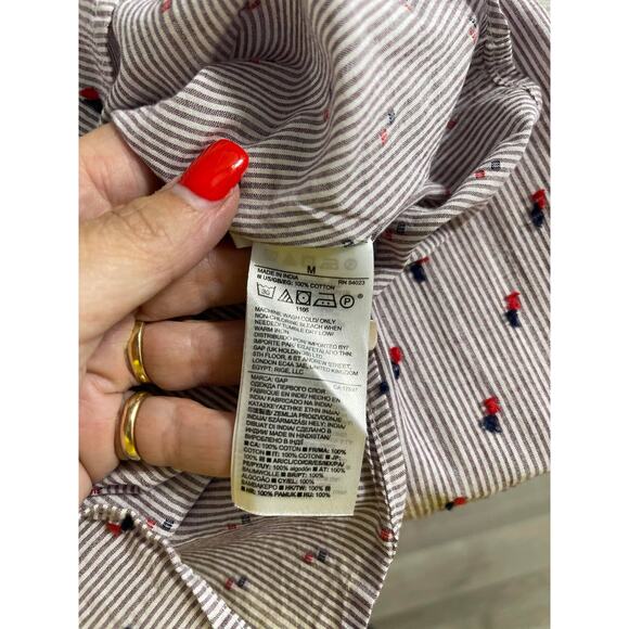 GAP blouse shirt button down women's medium purple violet red tufts details - Picture 6 of 13